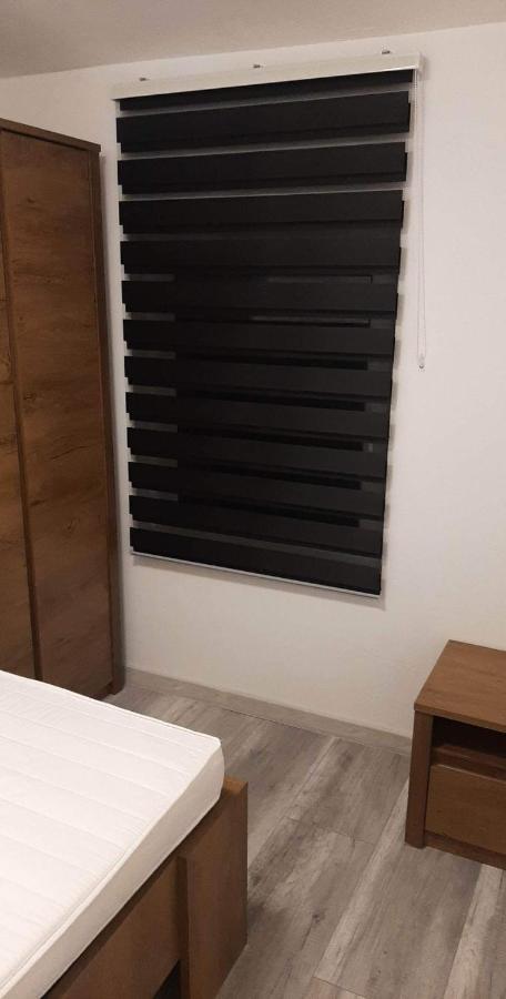 Apartman Kety Vir Exterior foto